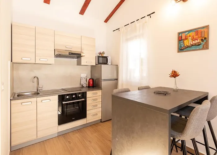 アパート Gazic ザダル